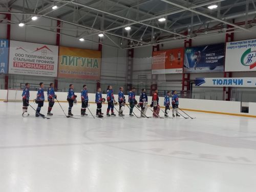 Хоккей сезонын ачу тантанасы булып узды