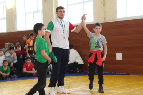 Интернациональ сугышчы Миннегали Ногманов истәлегенә Теләче муниципаль районы беренчелеге  узды