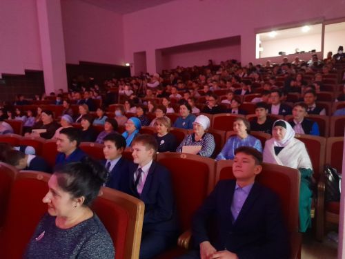 «Тик сау булса гына туган телең - Син үзең бар һәм бар синең илең» дип исемләнгән чара узды