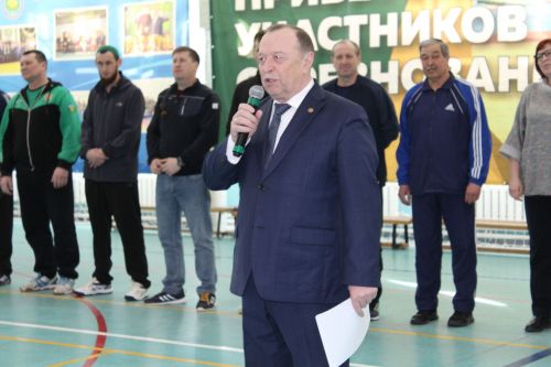 Волейбол мәйданчыгында кызу