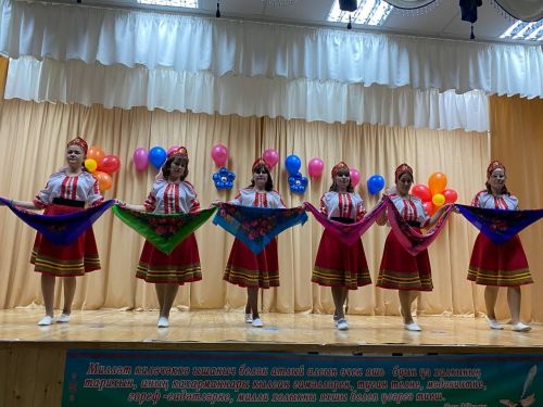 Олы Кибәхуҗада әти-әниләр берләшеп концерт куйган