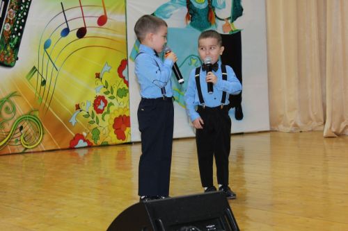 Гармунчылар җыелган җирдә