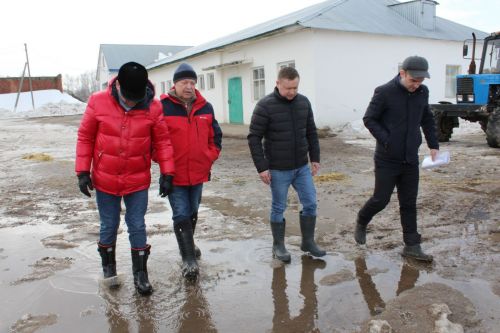 “Киләчәккә якты өметләр уята”