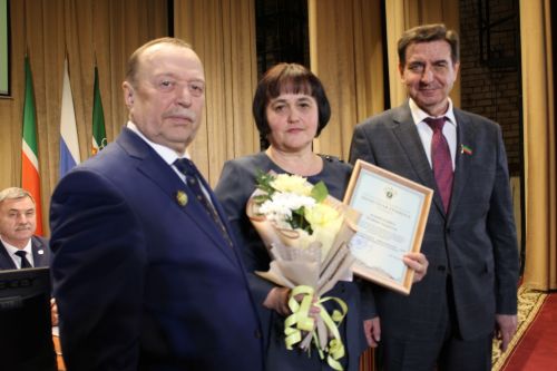 Россия Федерациясе Авыл хуҗалыгы министрлыгының Мактау грамотасы белән  бүләкләнде