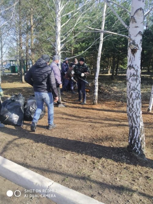 Полиция хезмәткәрләре өмәдә