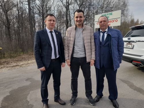 Яшьләр белән очраштылар
