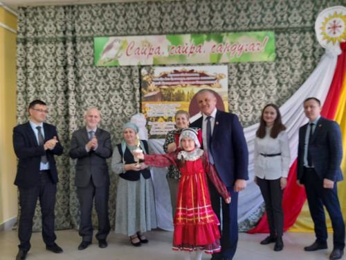 «Сайра, сайра сандугач»! дип исемләнгән ll республикакүләм керәшен фестивале узды