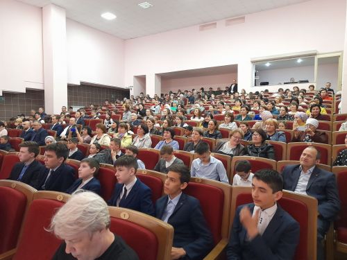 Шигърият кичәсе узды