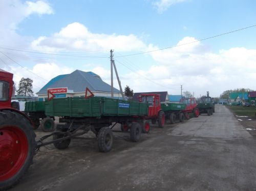 Авыл җирлекләрендә шәхси затларның үзйөрешле машиналарына техник карау бара