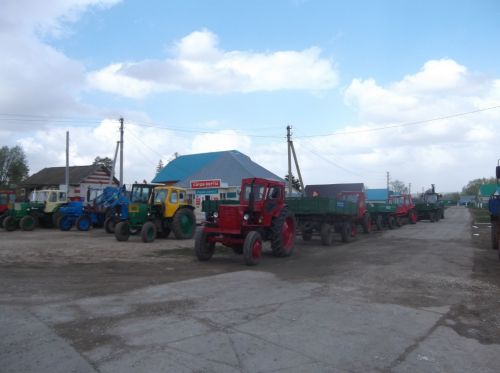 Авыл җирлекләрендә шәхси затларның үзйөрешле машиналарына техник карау бара