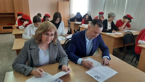 Халыкара тарихи диктант - Җиңү диктанты узды