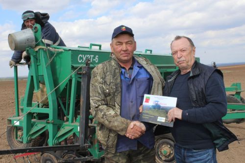 Кабат сертификатлар тапшырылды