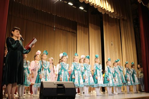Йолдызлык әле дә балкый
