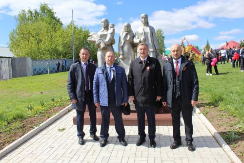 Хәтер яңартырга дип кабат мәйданга чыктык