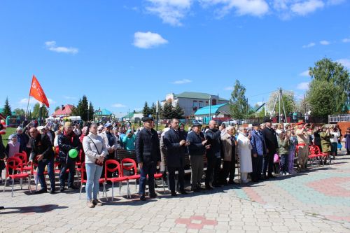Хәтер яңартырга дип кабат мәйданга чыктык