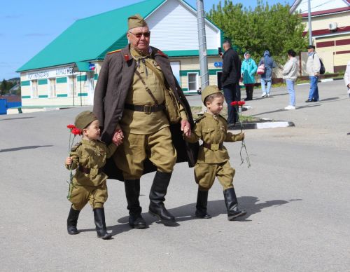 Хәтер яңартырга дип кабат мәйданга чыктык