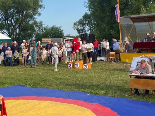 Сауш авылы халкы гөрләтеп бәйрәм итте