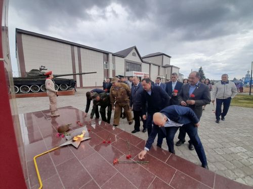 Батырларны бер минутлык тынлык белән искә алдылар