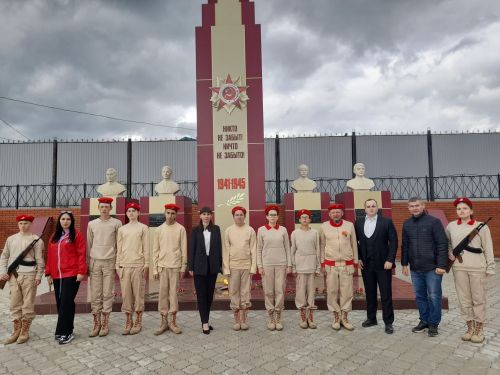 Батырларны бер минутлык тынлык белән искә алдылар