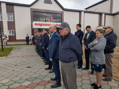 Батырларны бер минутлык тынлык белән искә алдылар