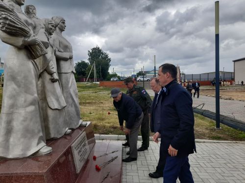 Батырларны бер минутлык тынлык белән искә алдылар