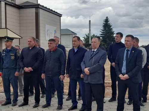 Батырларны бер минутлык тынлык белән искә алдылар