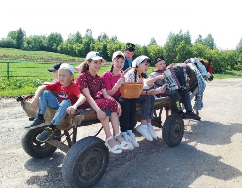 Кече Кибәхуҗа авыл җирлеге яшьләре Сабан туена  бүләк җыйдылар