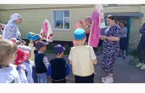 Теләченең өченче номерлы балалар бакчасында Сабантуй бәйрәме