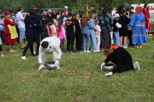 Чикләрне белми торган бәйрәм