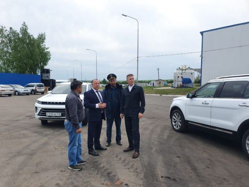 Эш сәфәре белән Дәүләт Советы депутаты Азат   Җиһаншин килде