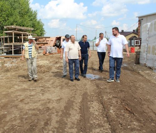 Төзелеш объектлары белән таныштылар