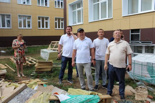 Төзелеш объектлары белән таныштылар
