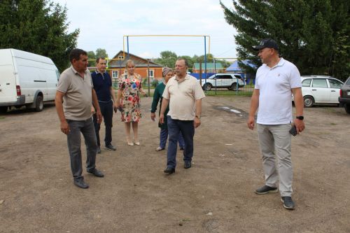 Төзелеш объектлары белән таныштылар