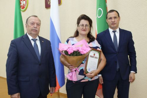 Почтальоннар бүләкләнде