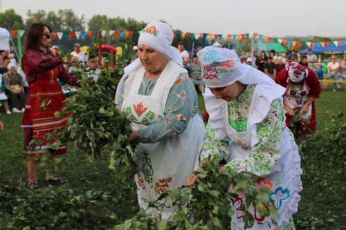 «Түгәрәк уен» да Бозау уйнаттык