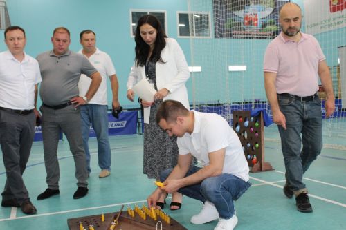 Балалар һәм яшьләрнең киләчәге белән кызыксынды