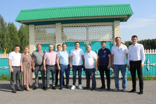 Балалар һәм яшьләрнең киләчәге белән кызыксынды