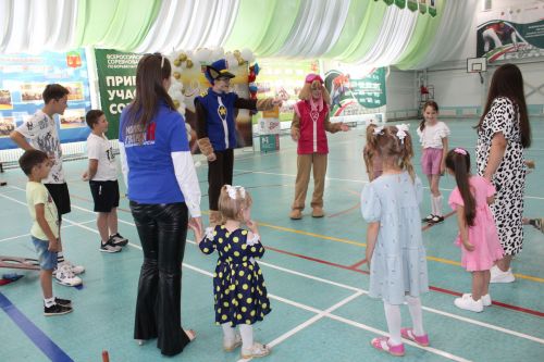 Балалар һәм яшьләрнең киләчәге белән кызыксынды