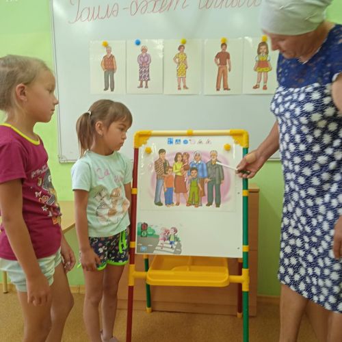 Теләченең өченче номерлы балалар бакчасында Гаилә, мәхәббәт һәм тугрылык көнен билгеләп үттеләр