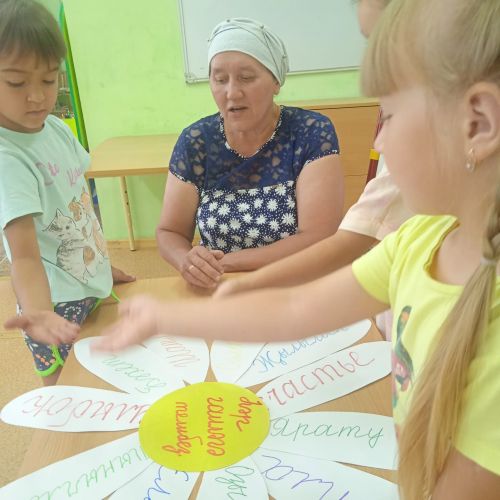 Теләченең өченче номерлы балалар бакчасында Гаилә, мәхәббәт һәм тугрылык көнен билгеләп үттеләр