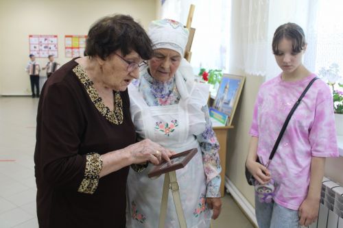 Бүген  Казаклар авылында күренекле  татар галиме Равил Үтәбәй - Кәримине искә алу кичәсе узды