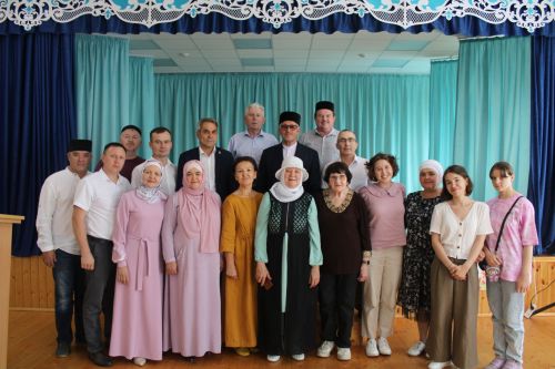 Бүген  Казаклар авылында күренекле  татар галиме Равил Үтәбәй - Кәримине искә алу кичәсе узды