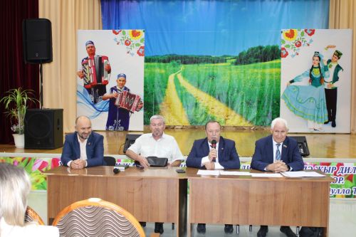 “Китап укучылар көне”н билгеләп үттеләр