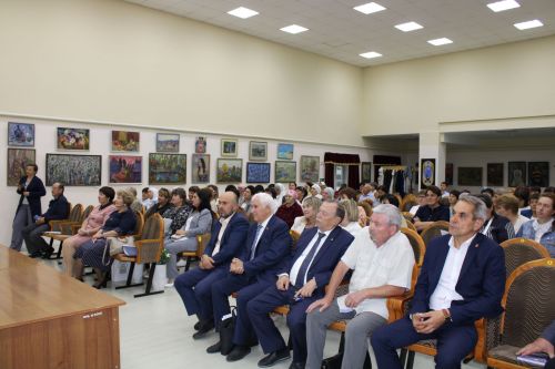 “Китап укучылар көне”н билгеләп үттеләр
