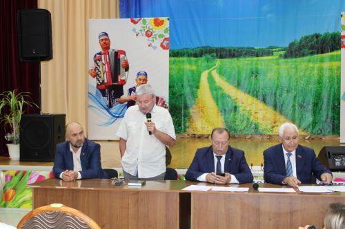 “Китап укучылар көне”н билгеләп үттеләр