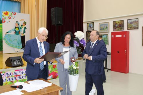 “Китап укучылар көне”н билгеләп үттеләр