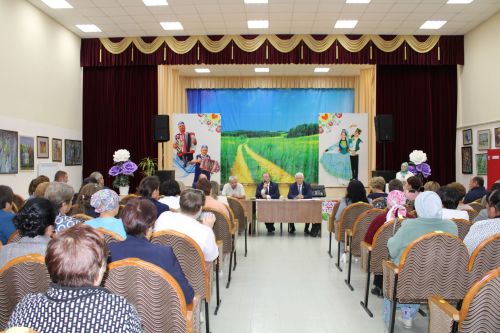 “Китап укучылар көне”н билгеләп үттеләр