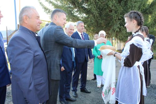 Кече Кибәхуҗа төп  мәктәбендә бәйрәм тантанасы узды