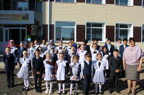 Кече Кибәхуҗа төп  мәктәбендә бәйрәм тантанасы узды