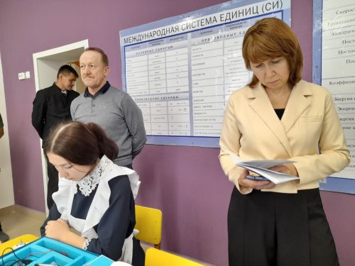 Алан урта мәктәбендә «Үсеш ноктасы» үзәге ачылды